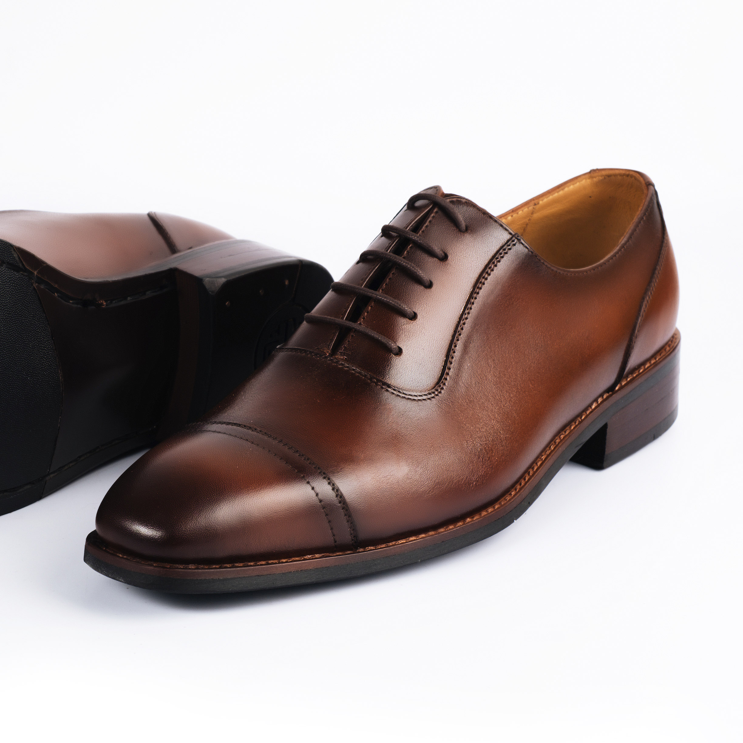 Classic Oxford, Black, Cow Leather - Image 6